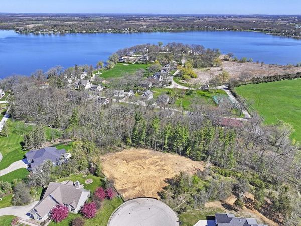 2914 OAKCREST DRIVE, Kansasville, WI 53139