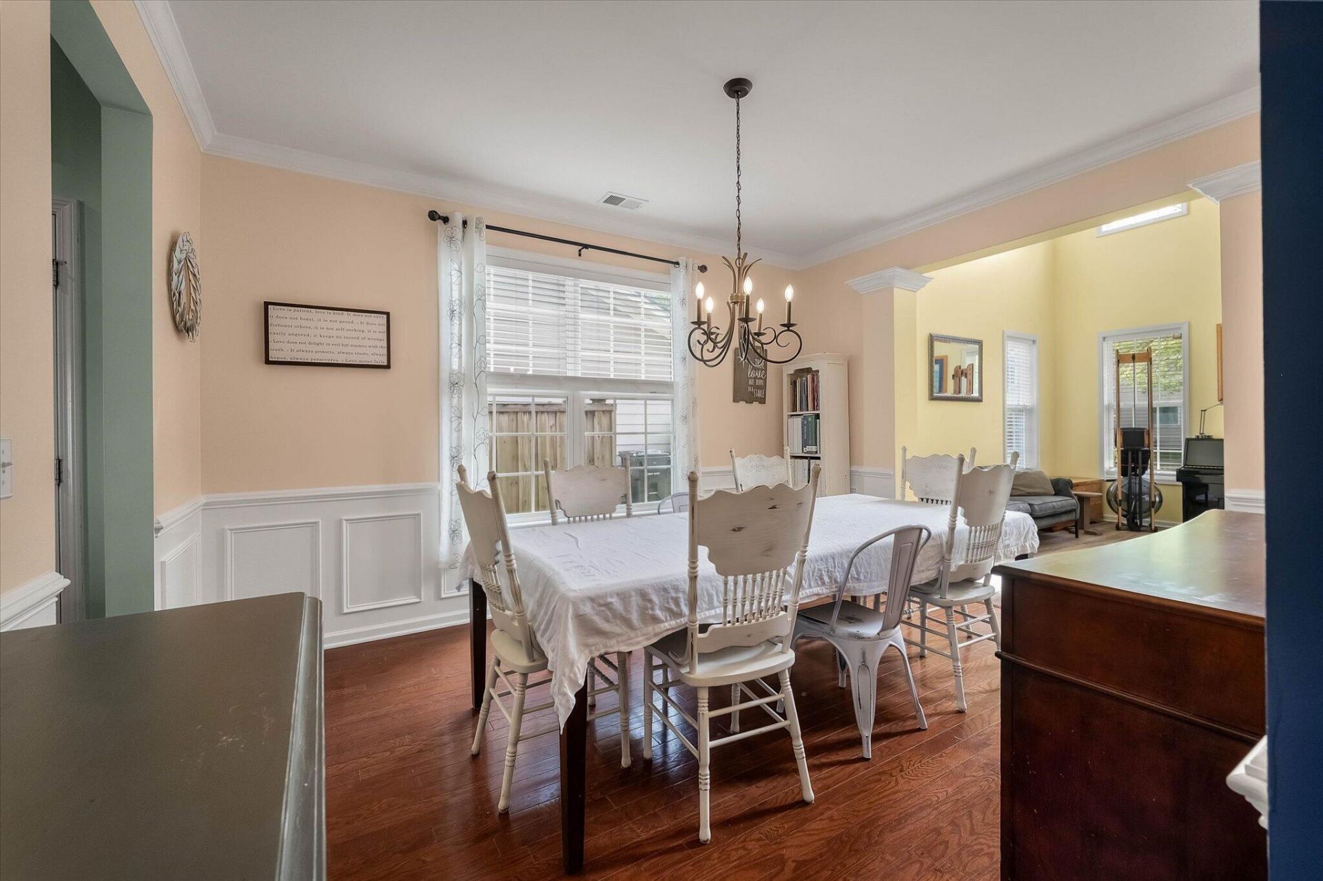 142 Comiskey Park Circle Photo 9