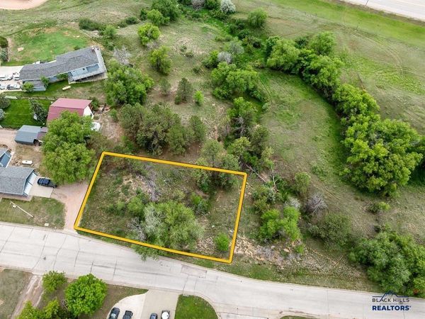 1401 CATHOLICAN AVE, Hot Springs, SD 57747