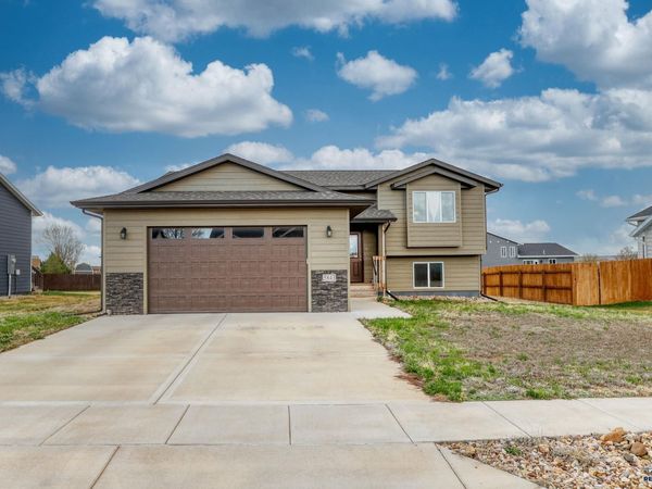 5843 DERRINGER RD, Rapid City, SD 57703