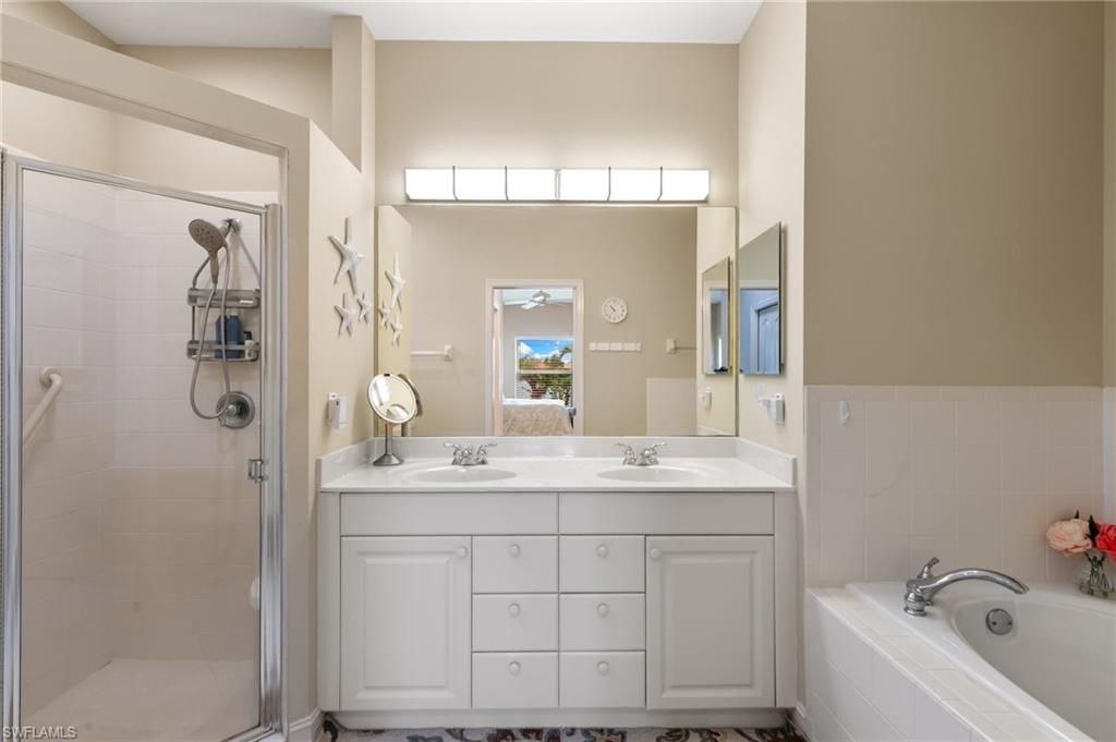8140 Chancel Ct, Unit 2, Naples, FL 34104 Photo