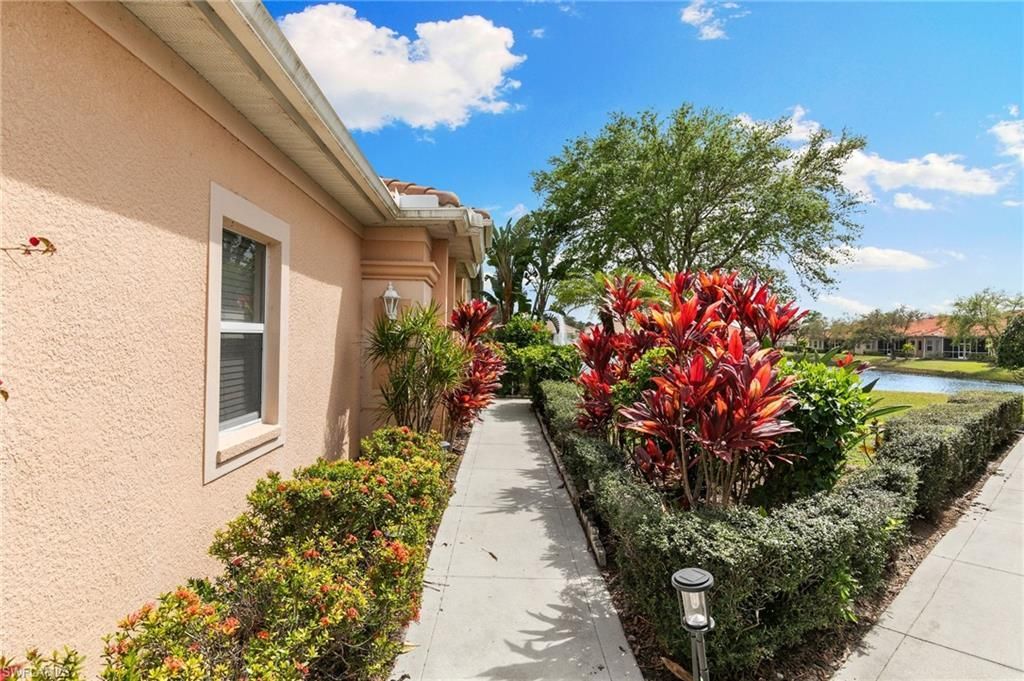 8140 Chancel Ct, Unit 2, Naples, FL 34104 Photo
