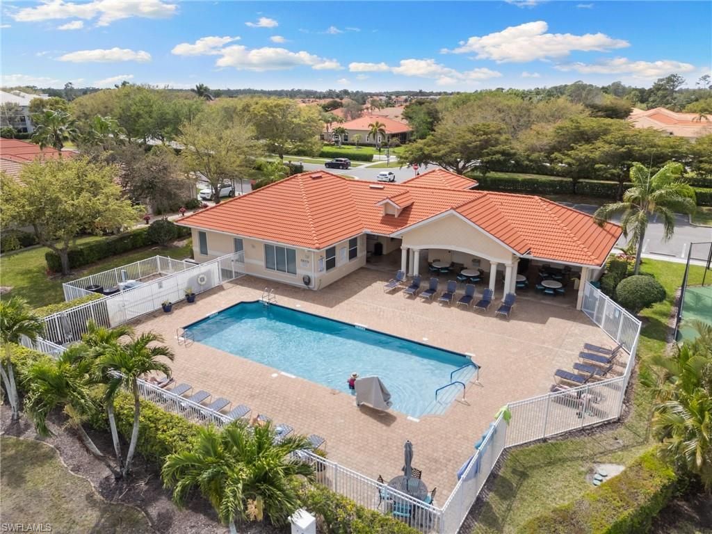 8140 Chancel Ct, Unit 2, Naples, FL 34104 Photo