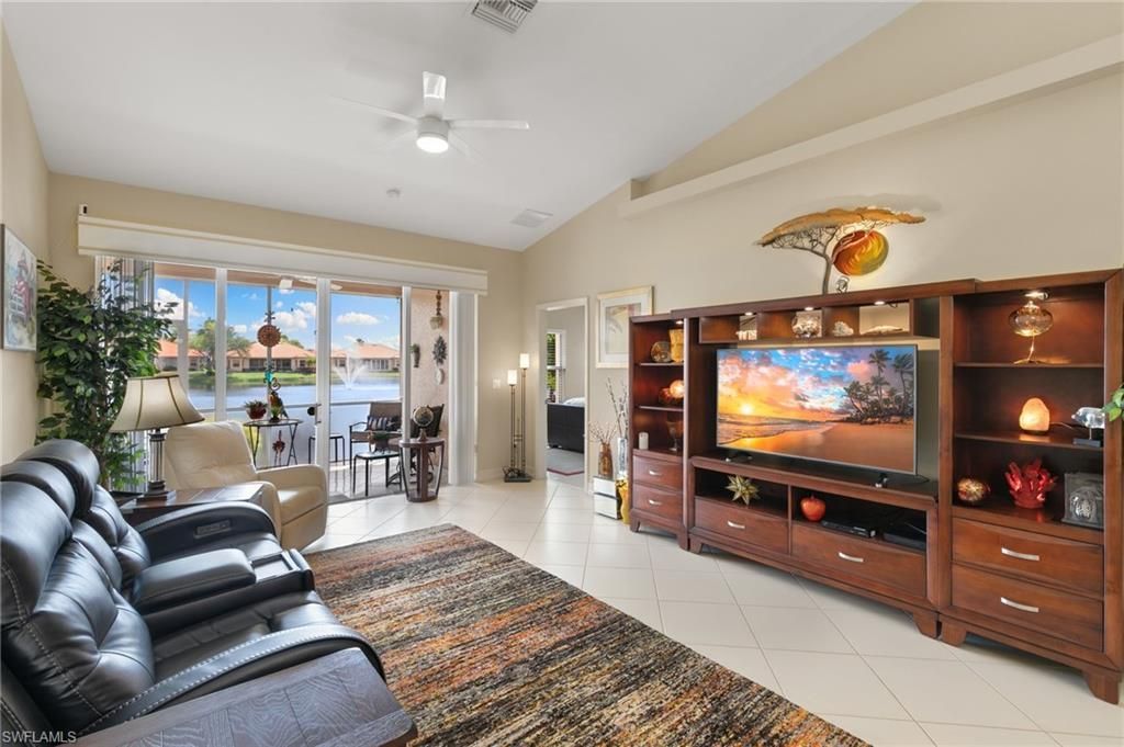 8140 Chancel Ct, Unit 2, Naples, FL 34104 Photo