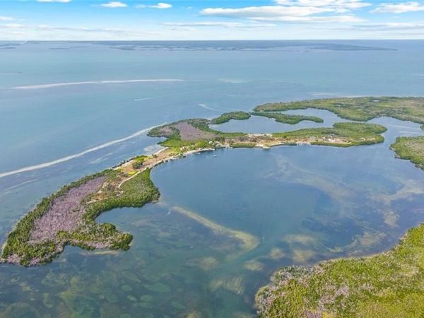 X Burgess Island , BOKEELIA, FL 33922