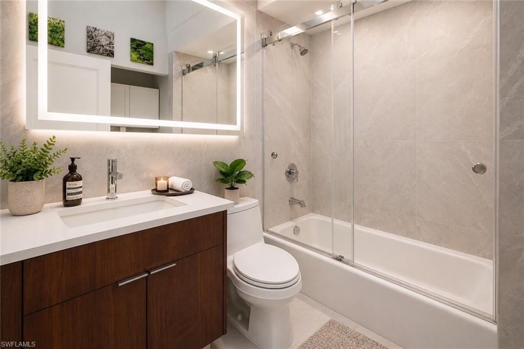1070 5th St S, Naples, FL 34102 Photo