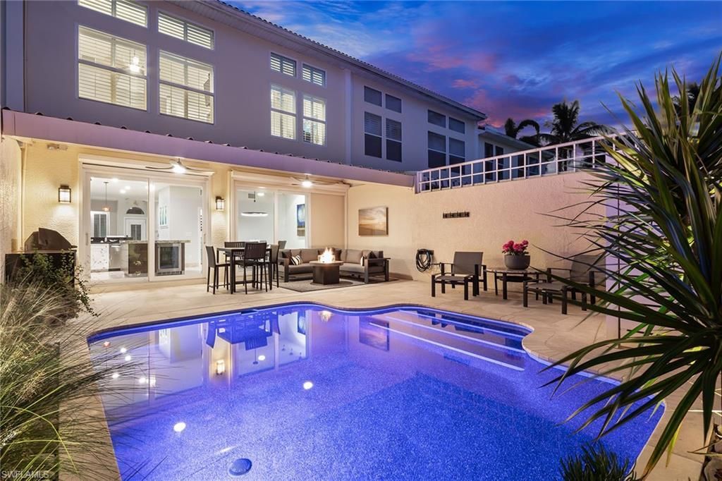 1070 5th St S, Naples, FL 34102 Photo