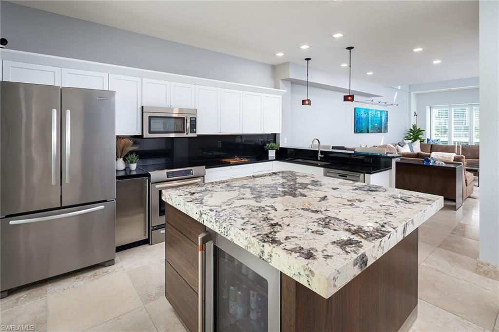 1070 5th St S, Unit 4, Naples, FL 34102 Photo