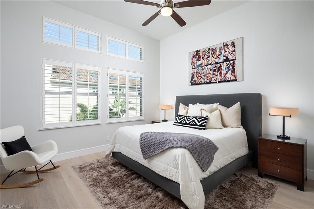 1070 5th St S, Unit 4, Naples, FL 34102 Photo