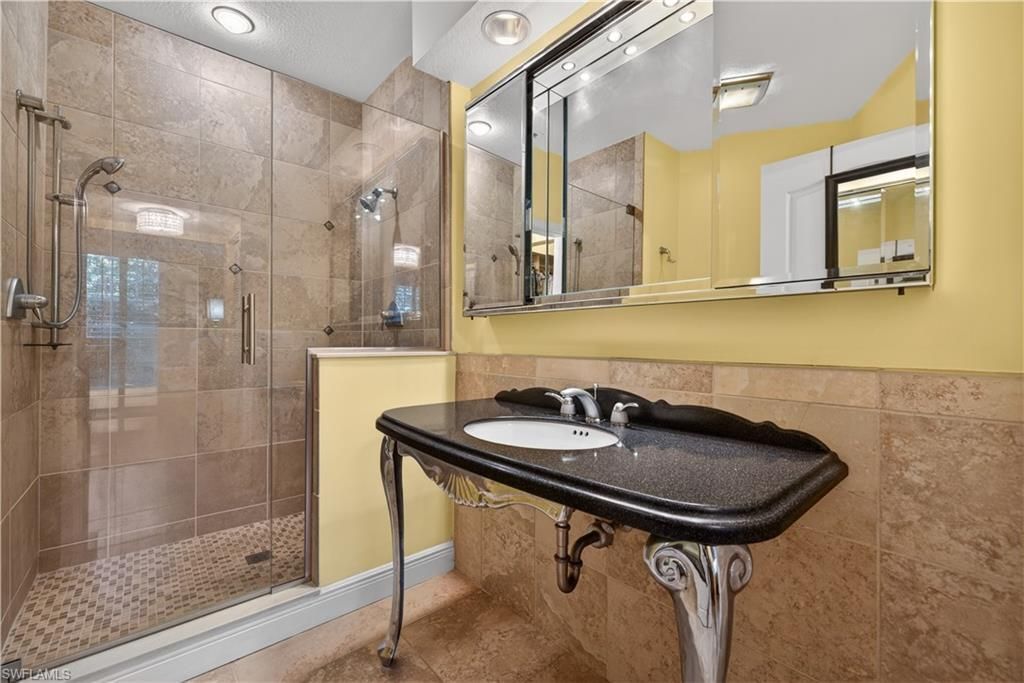 8420 Excalibur Cir, Unit R7, Naples, FL 34108 Photo