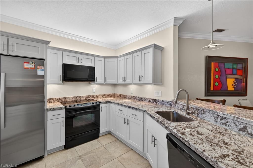 8420 Excalibur Cir, Unit R7, Naples, FL 34108 Photo