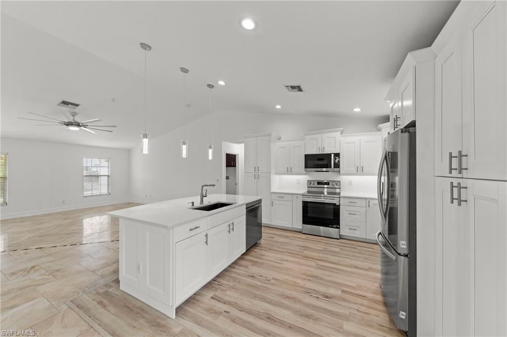 3318 21st St Sw, Lehigh Acres, FL 33976 Photo