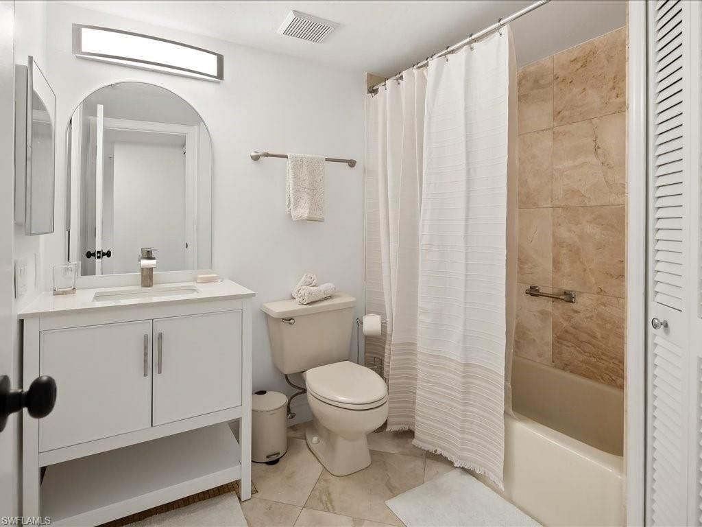 26910 Wedgewood Dr , Unit 403, Bonita Springs, FL 34134 Photo