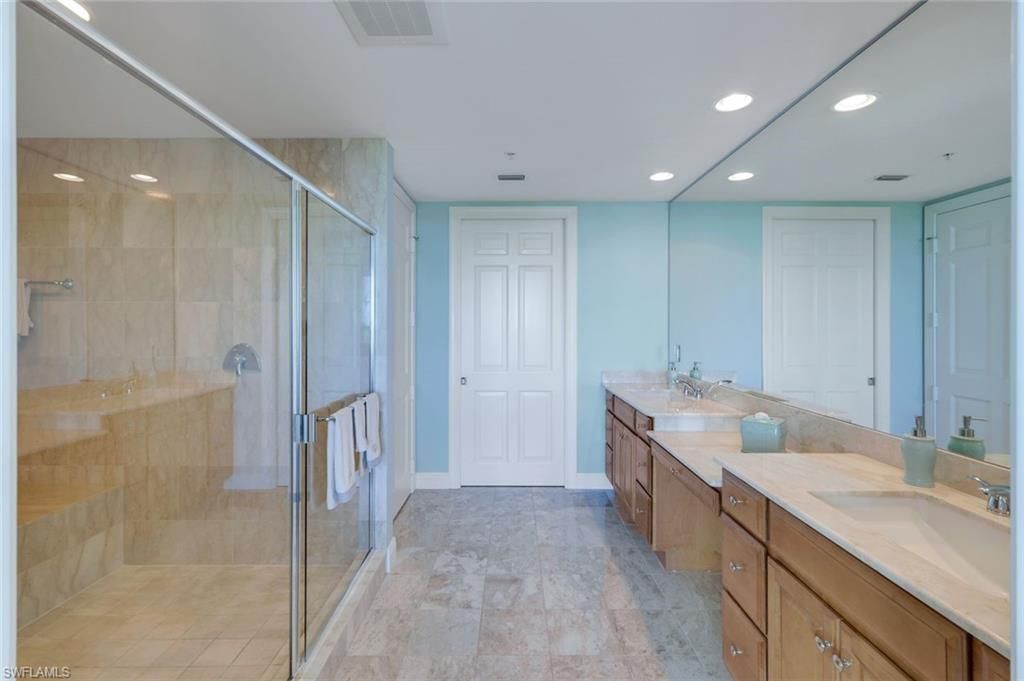275 Indies Way, Unit 706, Naples, FL 34110 Photo