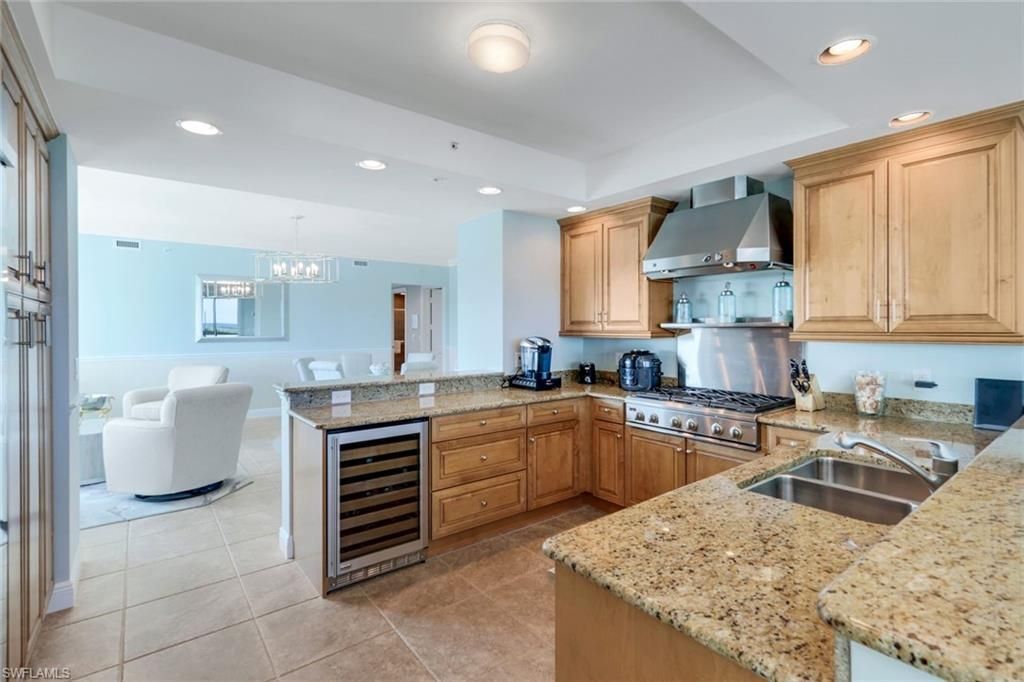 275 Indies Way, Unit 706, Naples, FL 34110 Photo