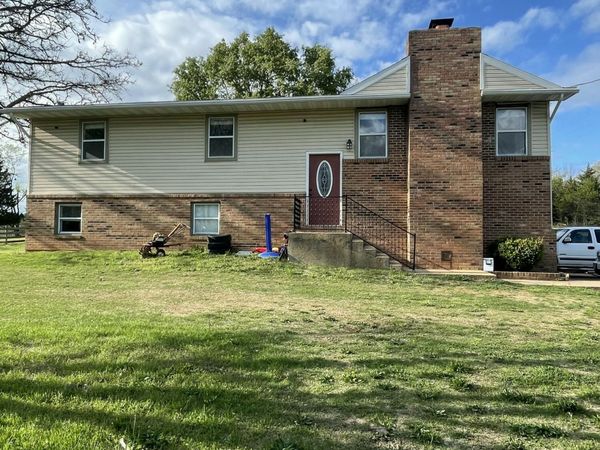 8395 County Road 8970 , West Plains, MO 65775