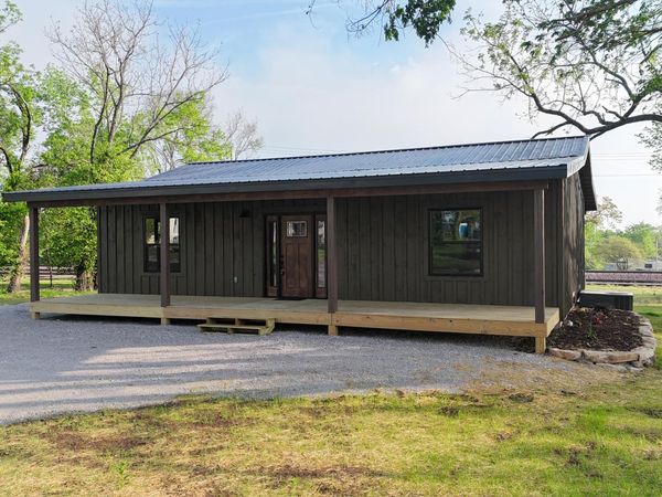 204 W High Street , Mansfield, MO 65704