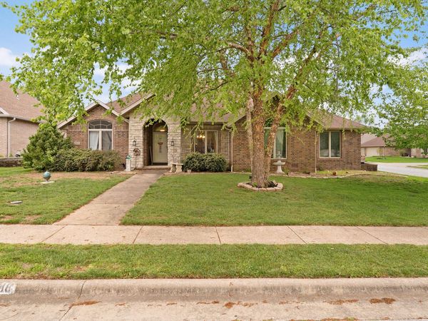 3848 Suzanne Street , Battlefield, MO 65619