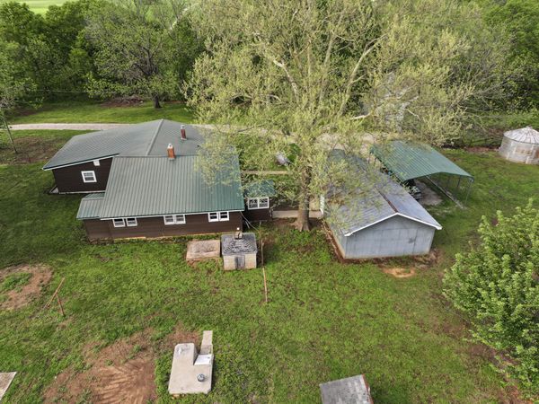 9351 S 2700 Road, Harwood, MO 64750