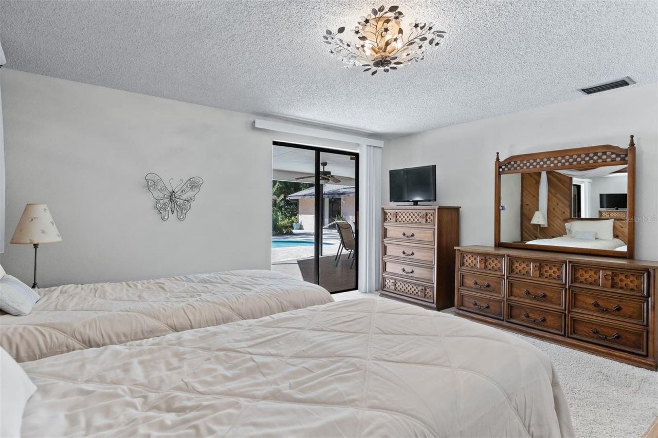 12814 Twin Branch Acres Road , Tampa, FL 33626 Photo