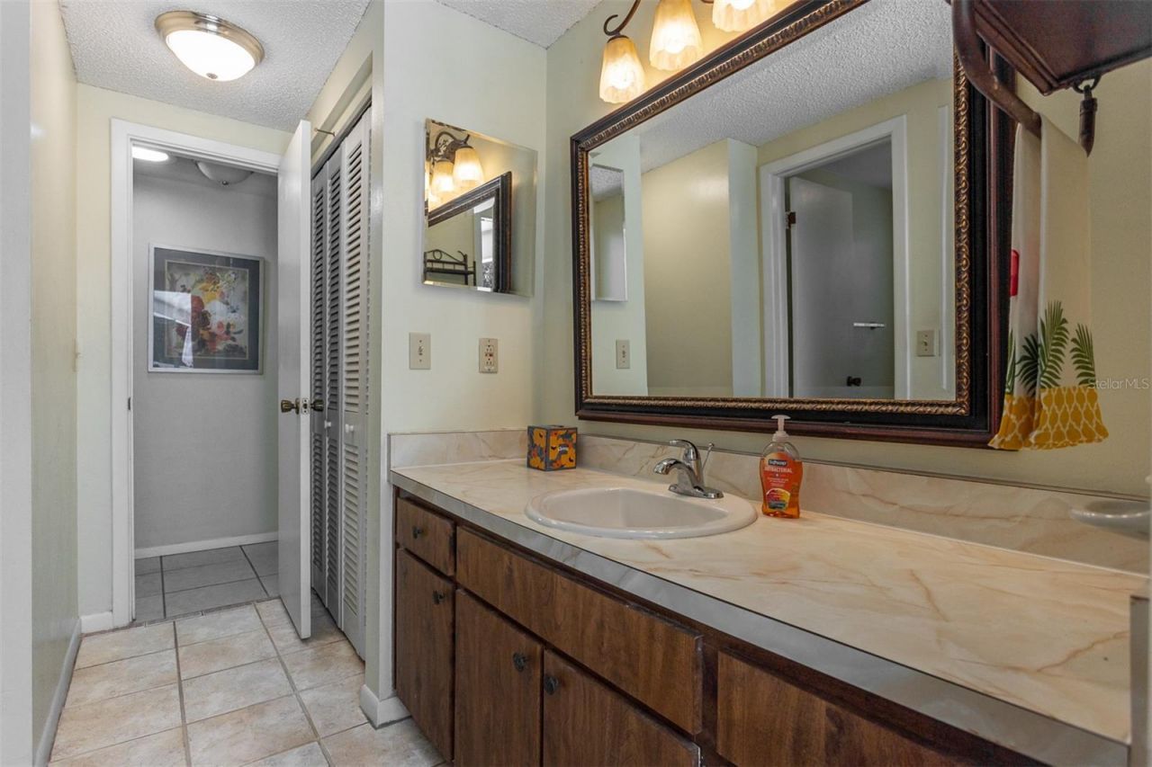 12814 Twin Branch Acres Road , Tampa, FL 33626 Photo