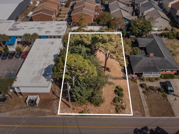 802 12th Ave. S , North Myrtle Beach, SC 29582