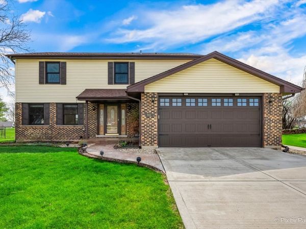 901 Garnet Circle , Schaumburg, IL 60193