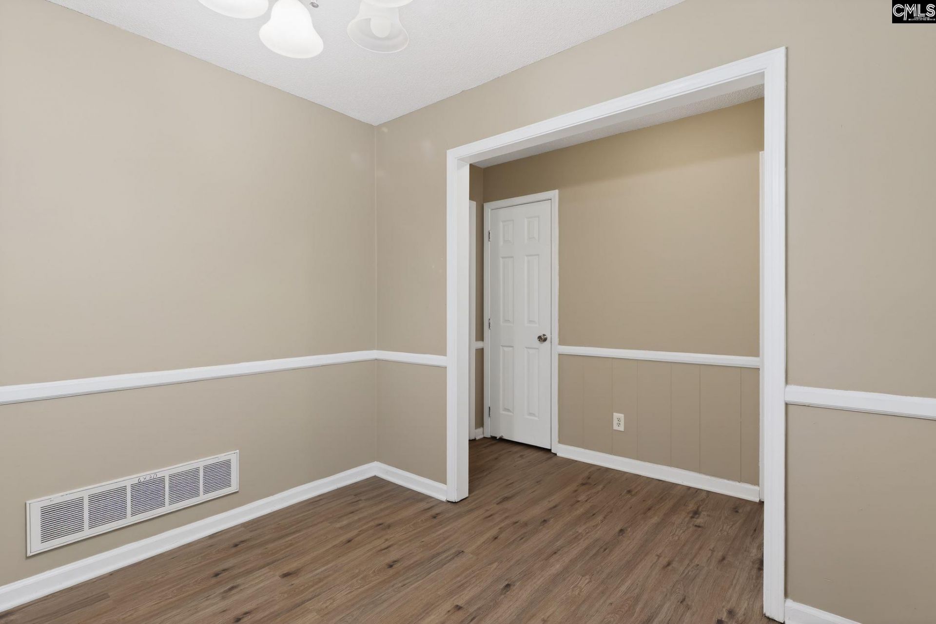 452 Harleston Road  Photo 14