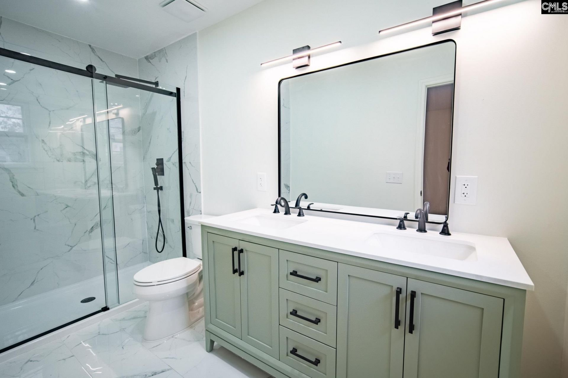 979 Airport Boulevard  Photo 15