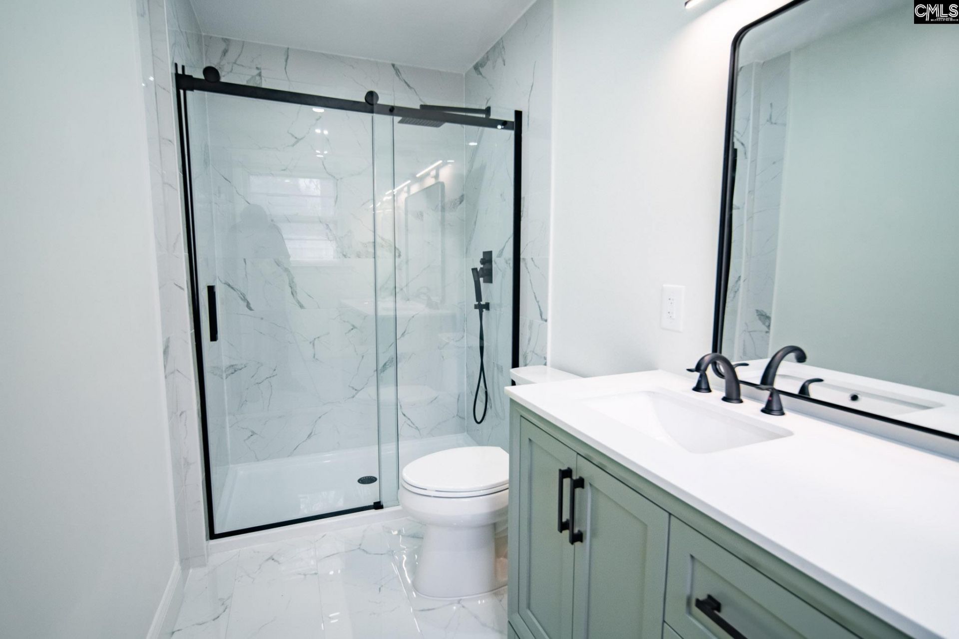 979 Airport Boulevard  Photo 16