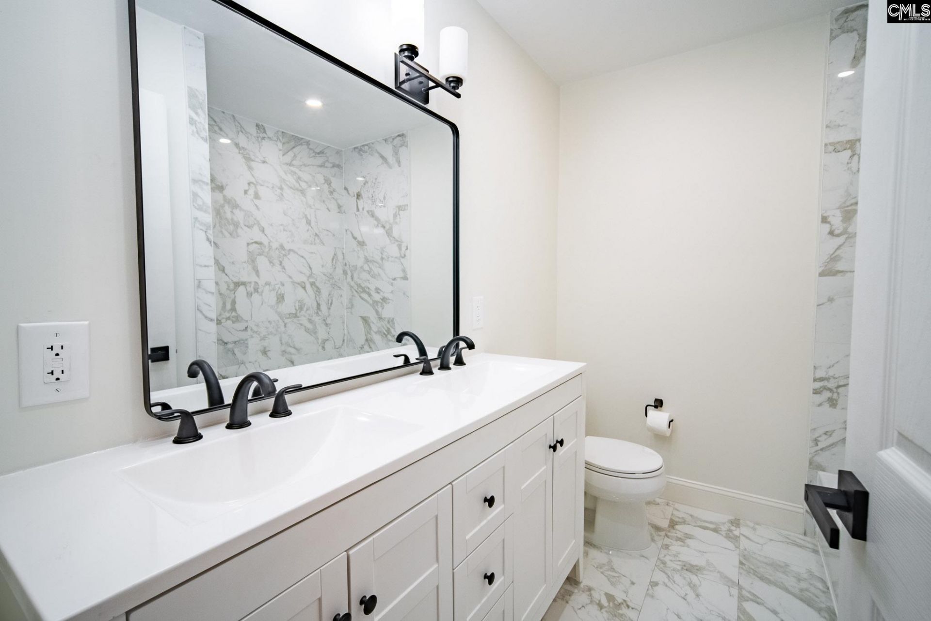 979 Airport Boulevard  Photo 19