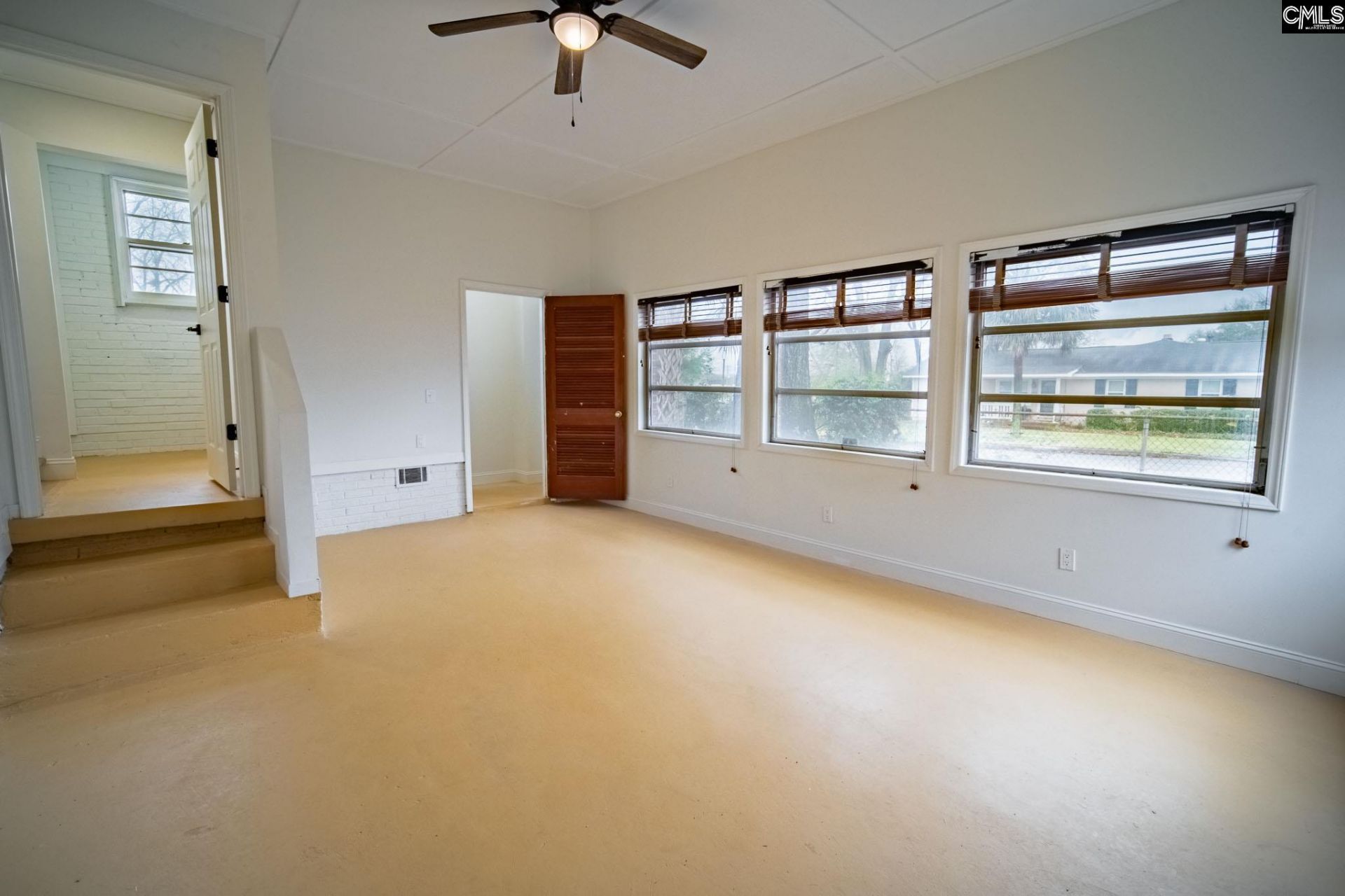 979 Airport Boulevard  Photo 21