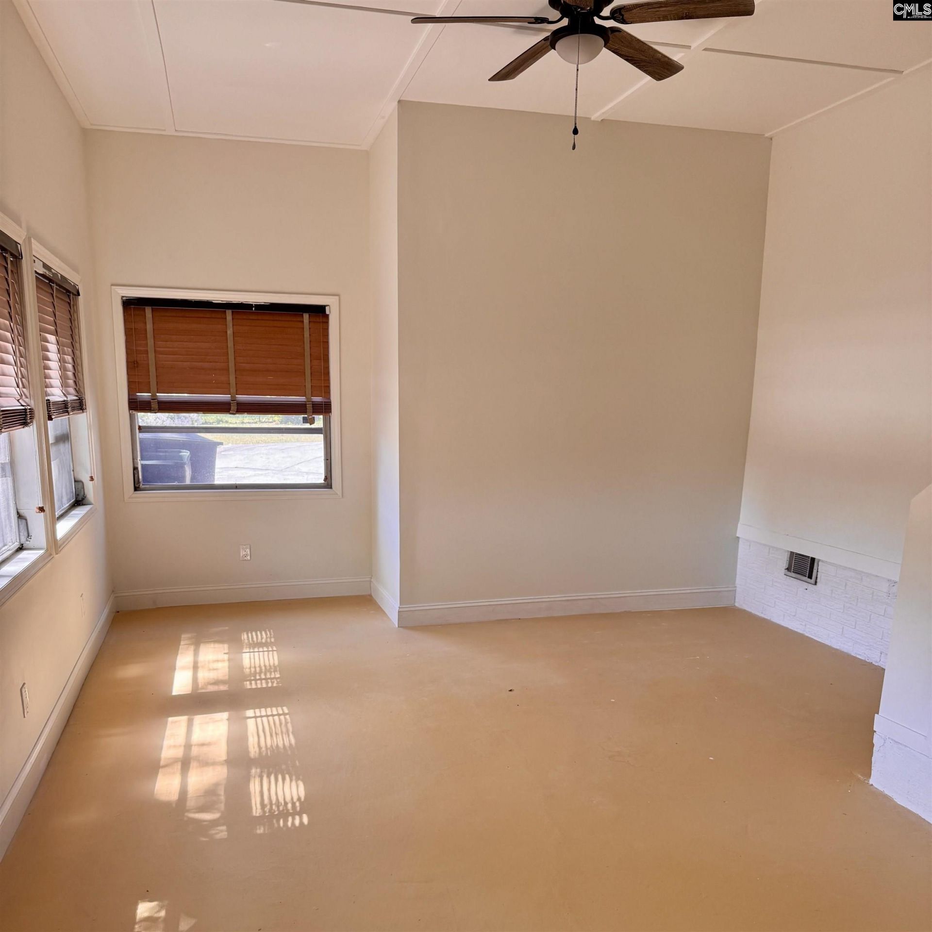 979 Airport Boulevard  Photo 24