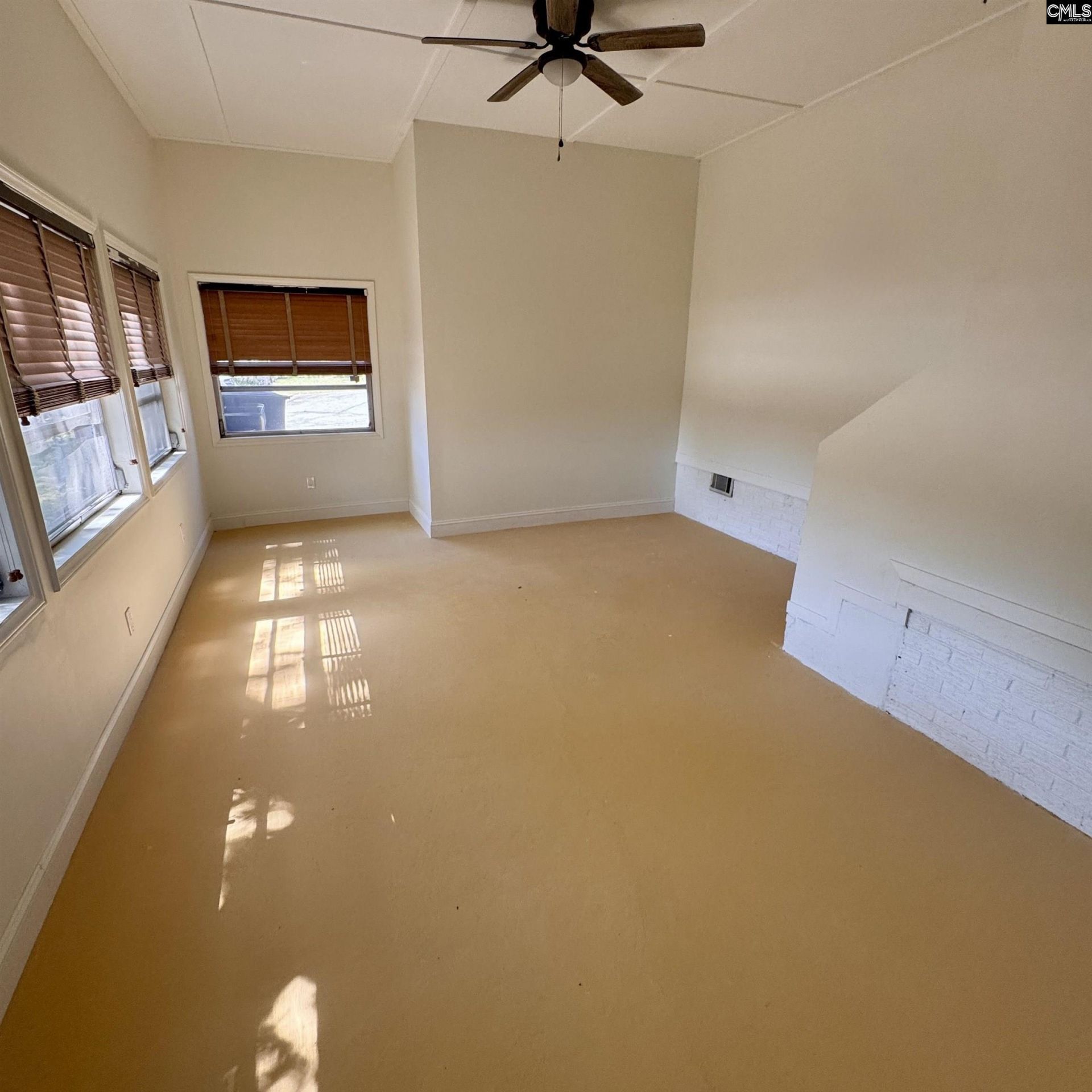 979 Airport Boulevard  Photo 25