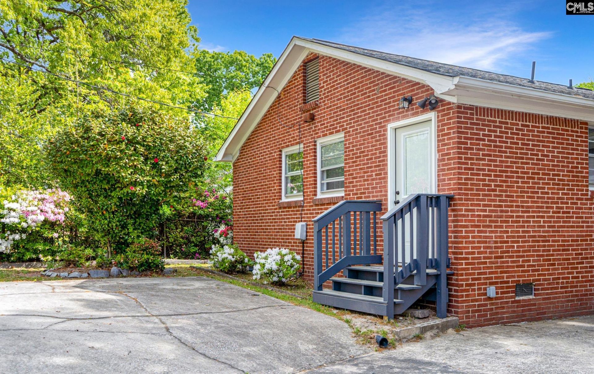 979 Airport Boulevard  Photo 28