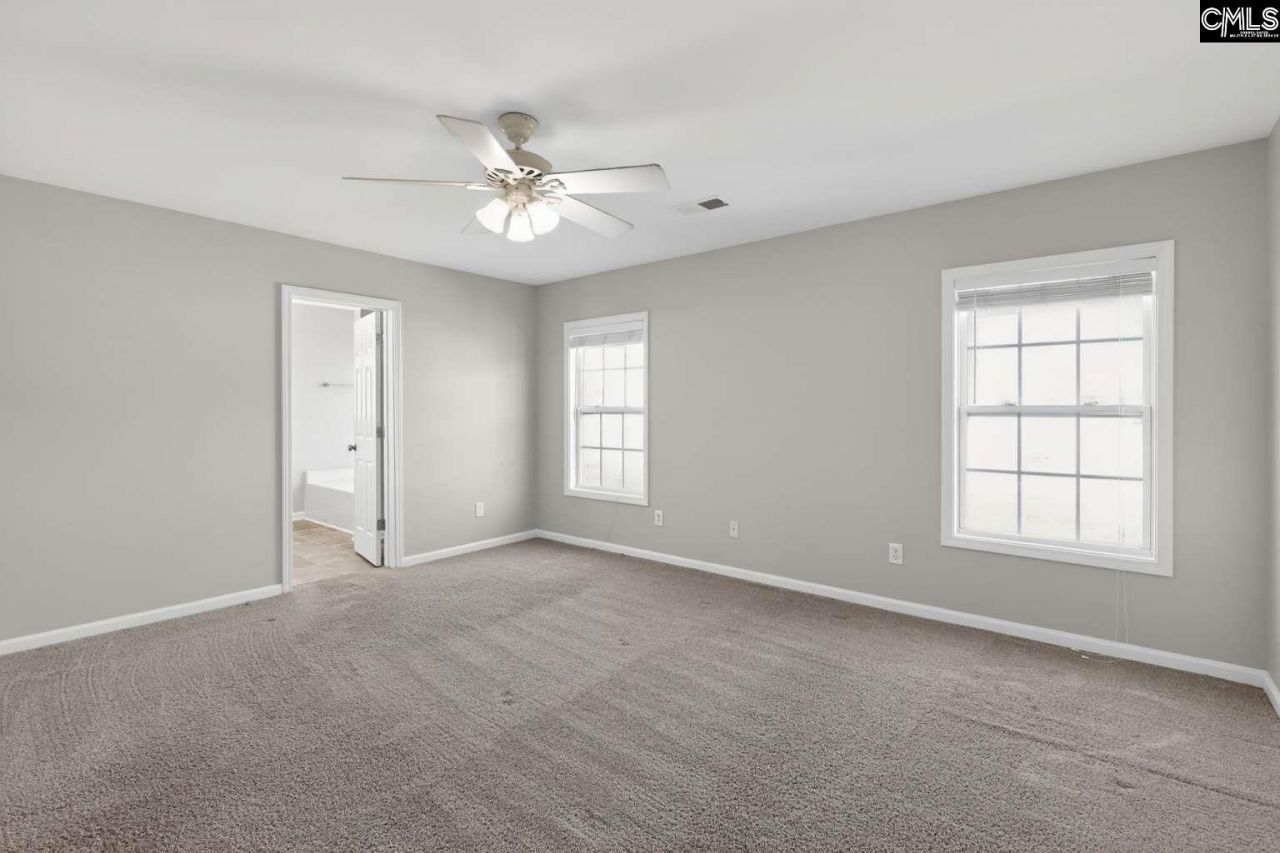 201 Caley Court  Photo 13