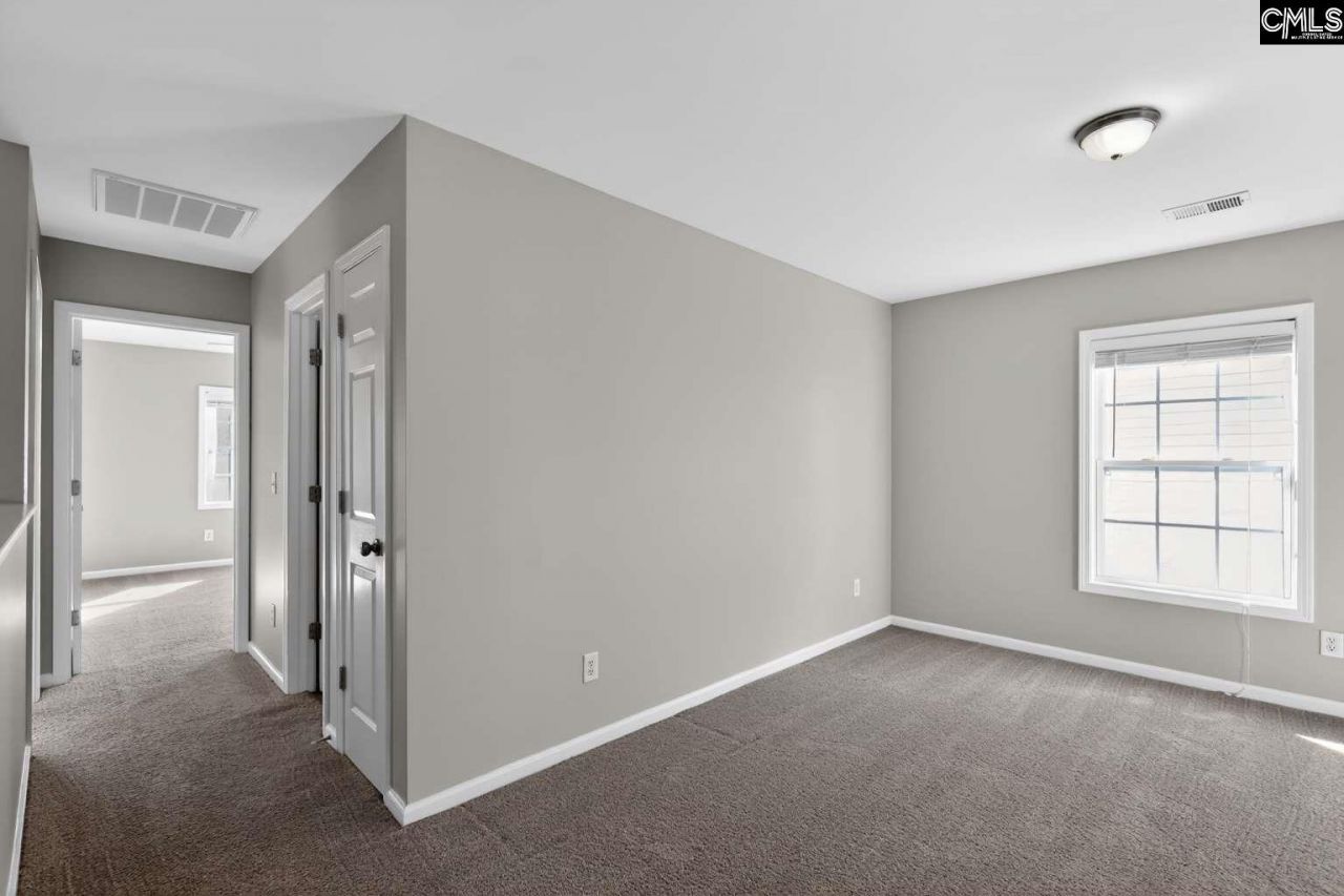 201 Caley Court  Photo 14