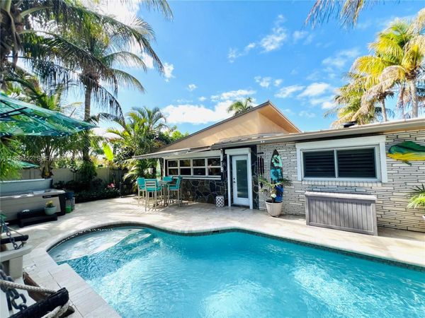 200 Blossom Ln , Palm Beach Shores, FL 33404