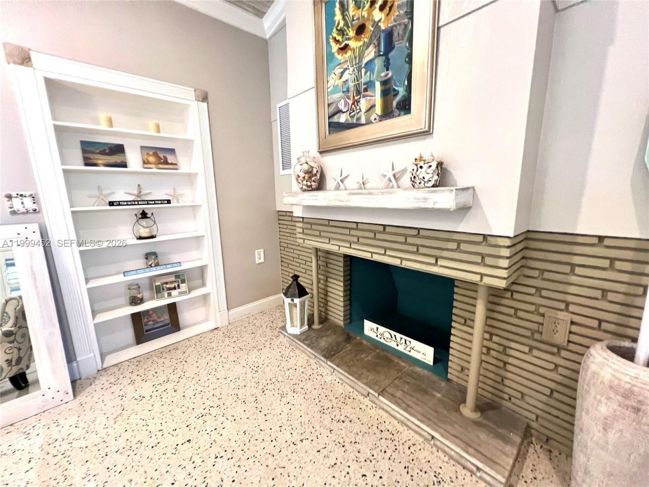 200 Blossom Ln , Palm Beach Shores, FL 33404 Photo