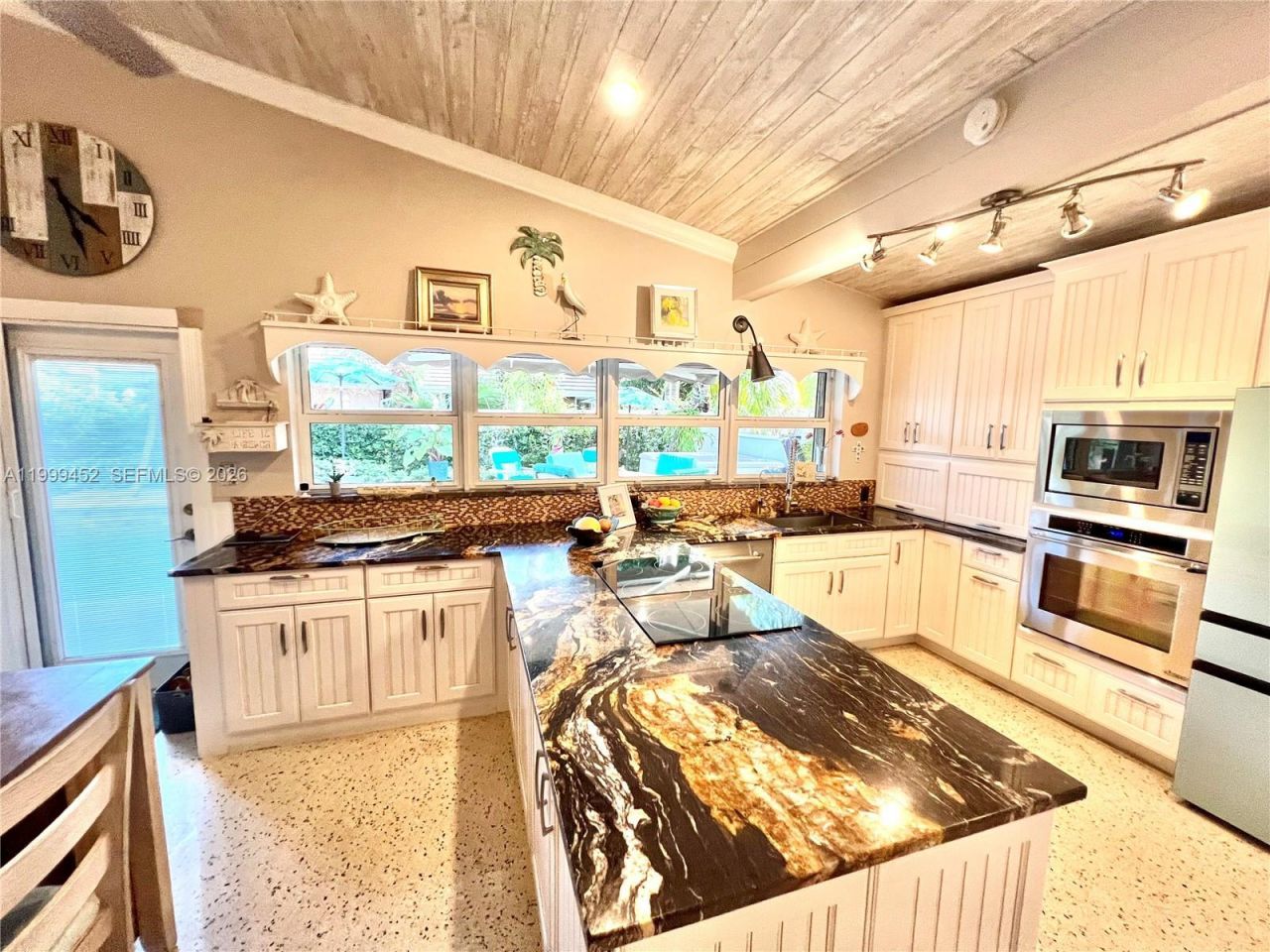 200 Blossom Ln , Palm Beach Shores, FL 33404 Photo