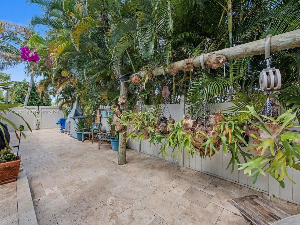 200 Blossom Ln, Palm Beach Shores, FL 33404 Photo