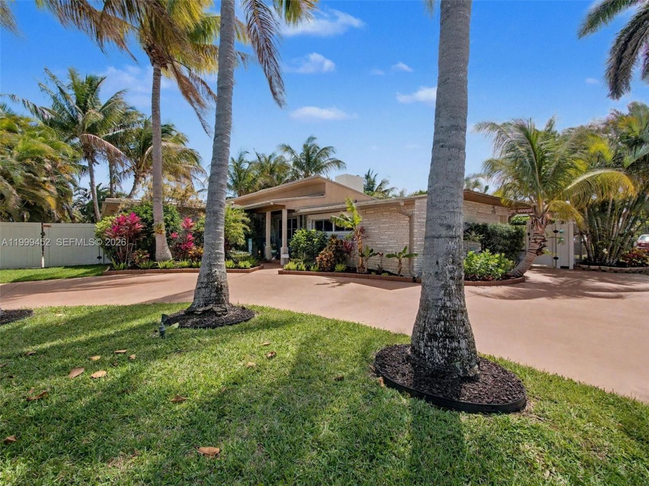 200 Blossom Ln, Palm Beach Shores, FL 33404 Photo