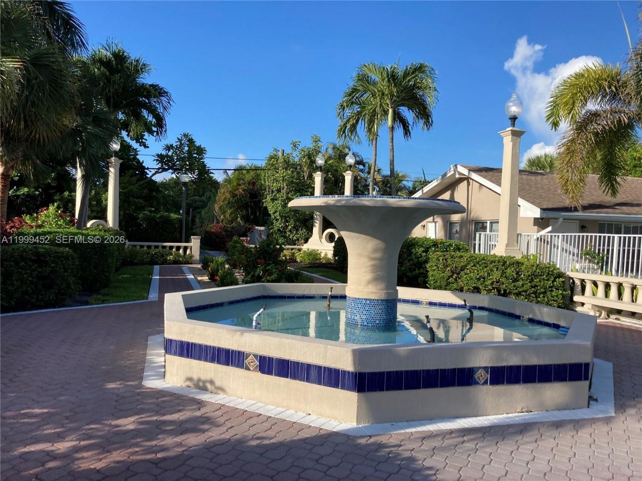 200 Blossom Ln, Palm Beach Shores, FL 33404 Photo