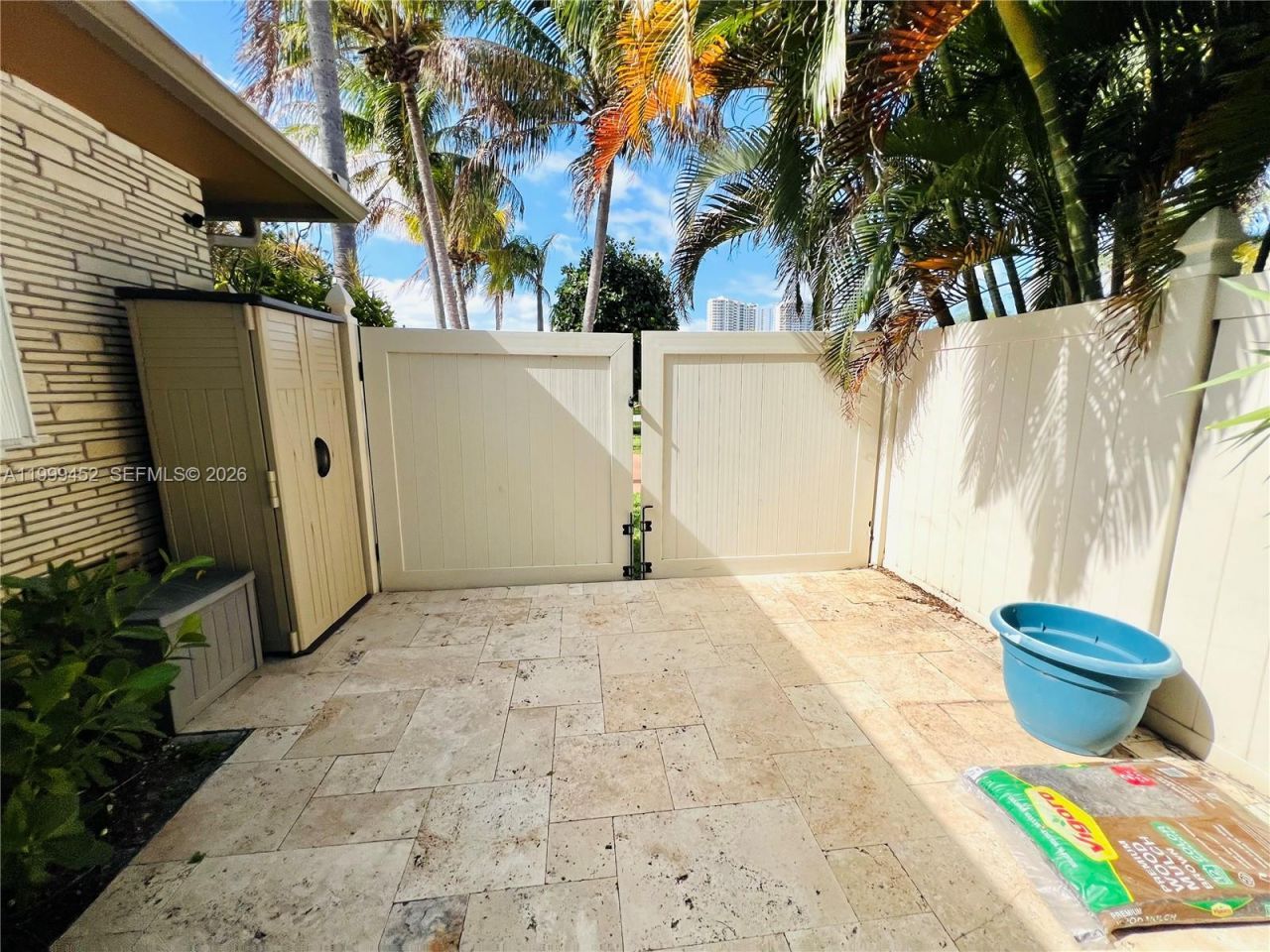 200 Blossom Ln , Palm Beach Shores, FL 33404 Photo