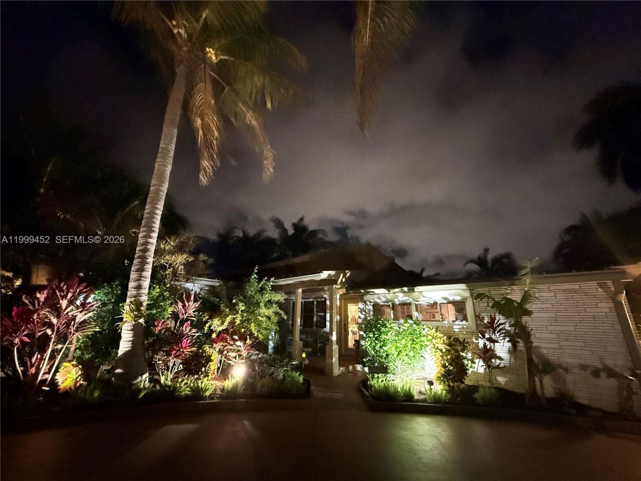 200 Blossom Ln , Palm Beach Shores, FL 33404 Photo