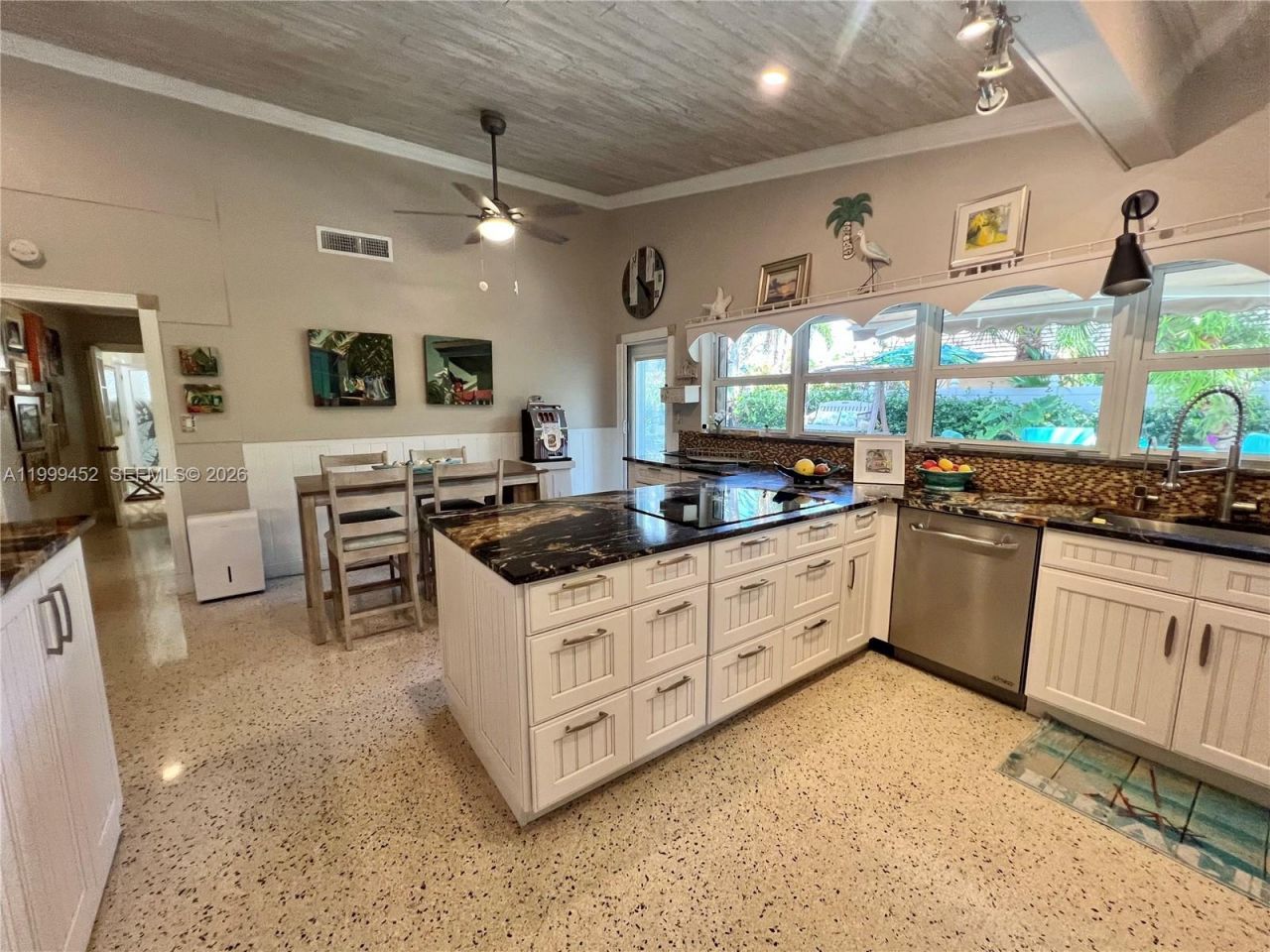 200 Blossom Ln , Palm Beach Shores, FL 33404 Photo