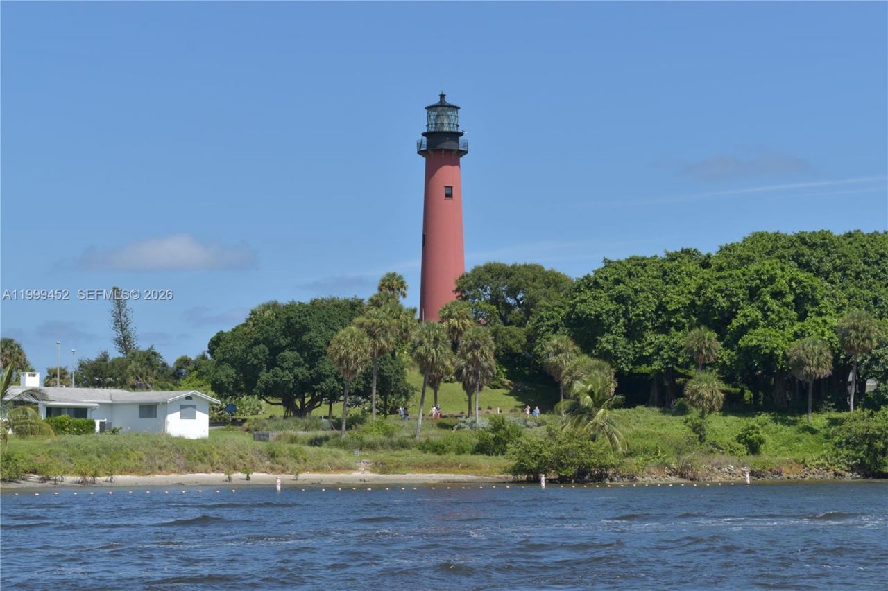 200 Blossom Ln , Palm Beach Shores, FL 33404 Photo