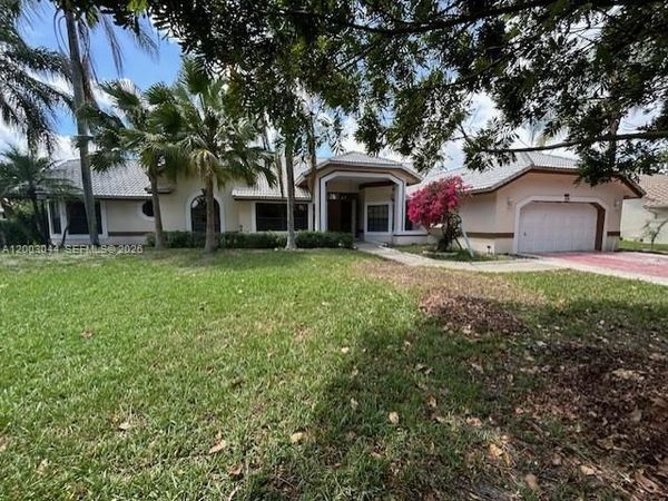 620 NW 104th Ave , Coral Springs, FL 33071