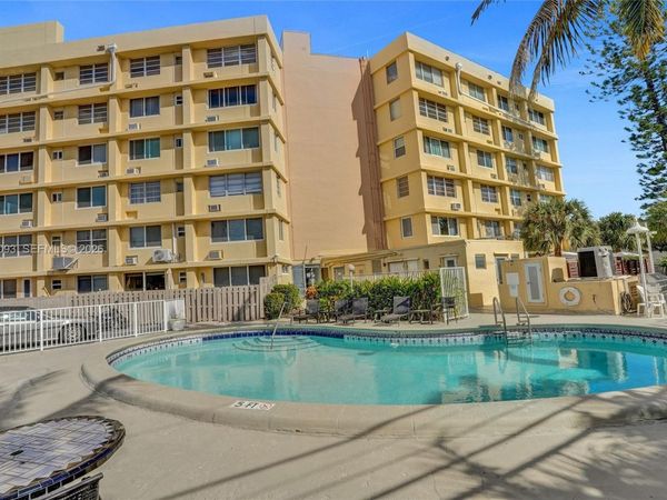 2400 NE 9th St, Unit 603, Fort Lauderdale, FL 33304