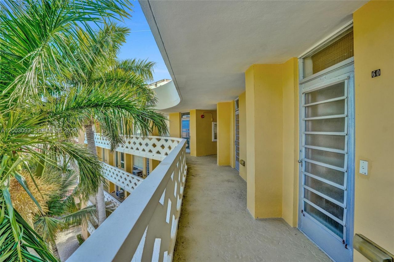 2400 NE 9th St, Unit 603, Fort Lauderdale, FL 33304 Photo